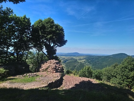 Ruinen der Burg Rogowiec